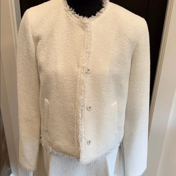 W by Worth Cream Blazer and Skirt Set - Picture 4 of 7